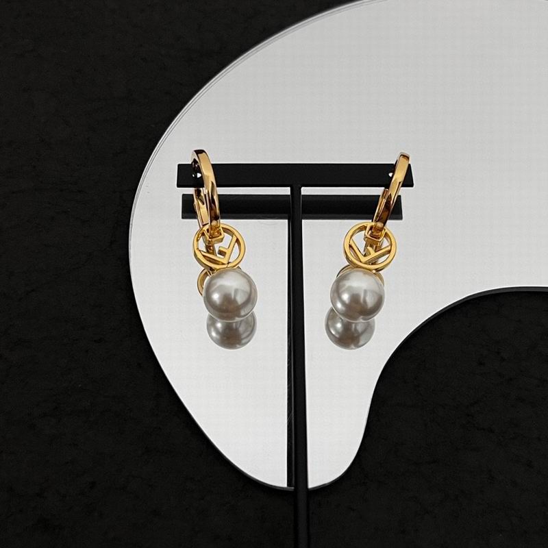 Fendi earring 10lyr22